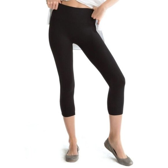 SPANX Pants - SPANX Tummy Control High Waisted Capri Leggings